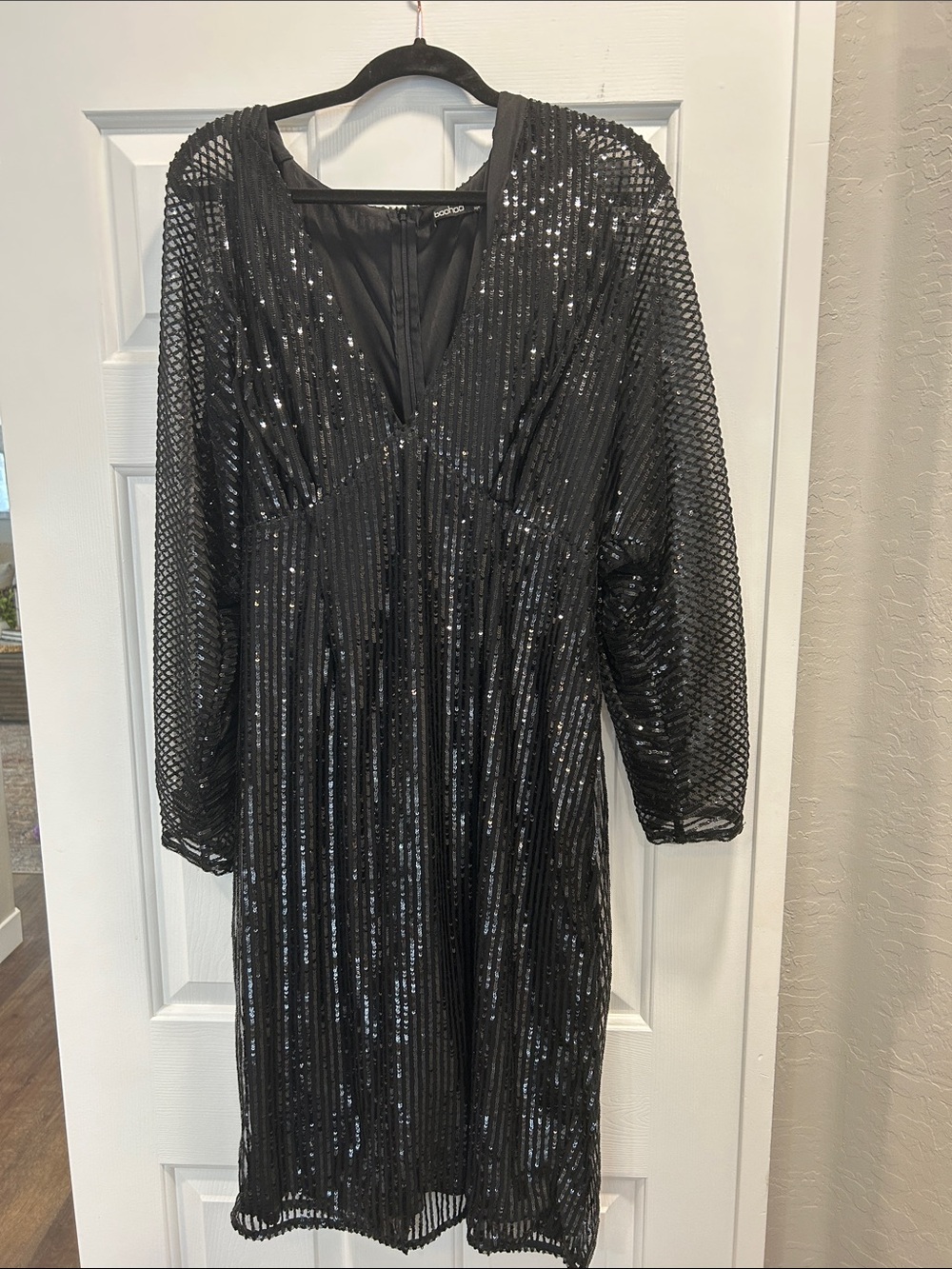 Boohoo Black Sequin Mesh Long Sleeve V-Neck Dress